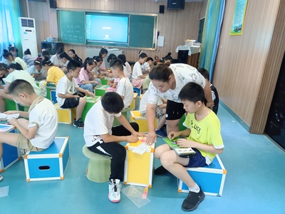暑期托管解民憂 貼心服務(wù)助成長--九江市長虹小學積極開展暑期免費托管服務(wù)