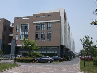塔鐘,塔鐘生產廠家,建筑鐘,大鐘,大型鐘,景觀鐘,樓鐘,樓頂大鐘,鐘樓大鐘,塔樓大鐘,車站大鐘,學校大鐘,露天鐘表,戶外鐘表,工廠,廠商-威海華聲鐘表技術