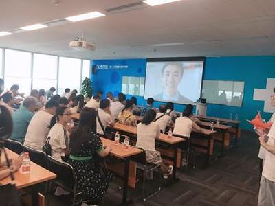 《銀河補習班》洞察教育本質 訊飛超腦學習機AI教育引熱議
