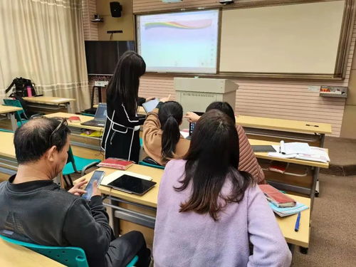 教育服務區域行丨慕華成志在珠海市金灣區開展教師培訓