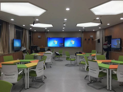 中教云天最新推出教室錄播智慧教室設備