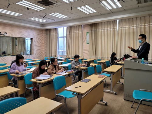 教育服務區域行丨慕華成志在珠海市金灣區開展教師培訓